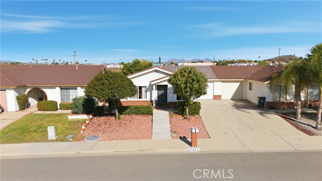 Detail Gallery Image 2 of 32 For 27350 Del Monte, Menifee,  CA 92586 - 2 Beds | 2 Baths