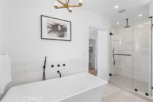 Detail Gallery Image 17 of 28 For 602 Iris Ave, Corona Del Mar,  CA 92625 - 3 Beds | 3/2 Baths