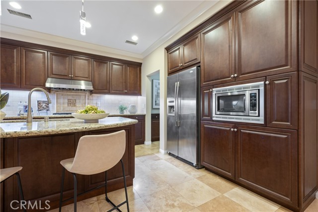 Detail Gallery Image 5 of 24 For 21 Deergrass, Irvine,  CA 92618 - 4 Beds | 3 Baths