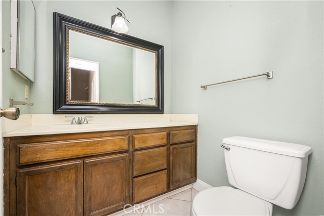 Detail Gallery Image 19 of 41 For 1062 Walnut St #C,  Tustin,  CA 92780 - 2 Beds | 2/1 Baths