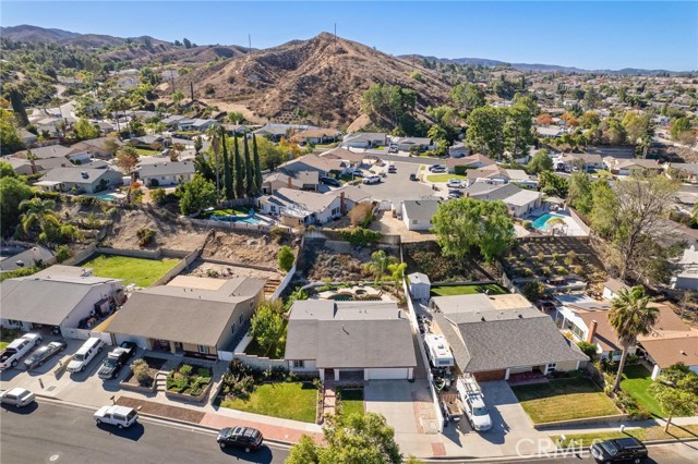 Detail Gallery Image 44 of 48 For 829 Greenbriar Ave, Simi Valley,  CA 93065 - 3 Beds | 2 Baths