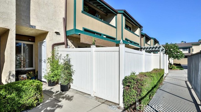 Detail Gallery Image 2 of 19 For 8788 Saint John, Garden Grove,  CA 92841 - 2 Beds | 1/1 Baths