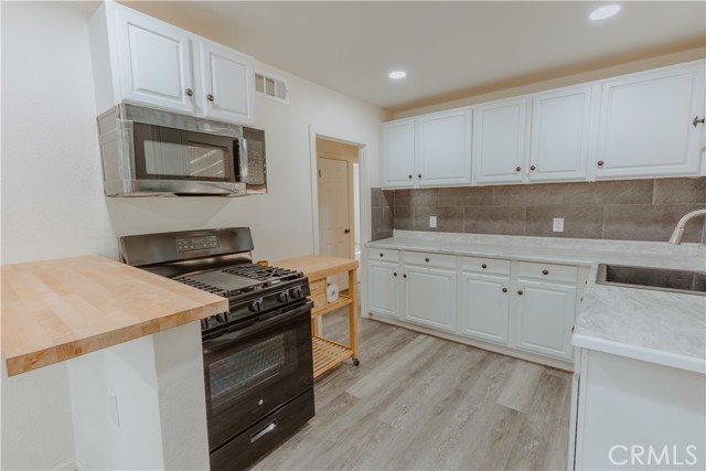 Detail Gallery Image 7 of 18 For 42520 Sonoma Dr, Big Bear Lake,  CA 92315 - 4 Beds | 2 Baths