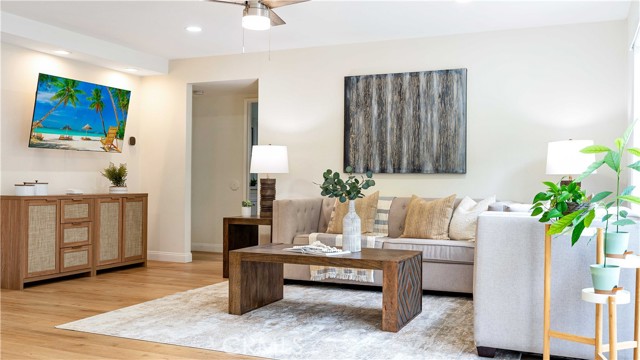 15061 Glass Circle, Irvine CA: https://media.crmls.org/medias/2c2558ee-a4e8-4cbf-bbc3-04d8981b4d27.jpg