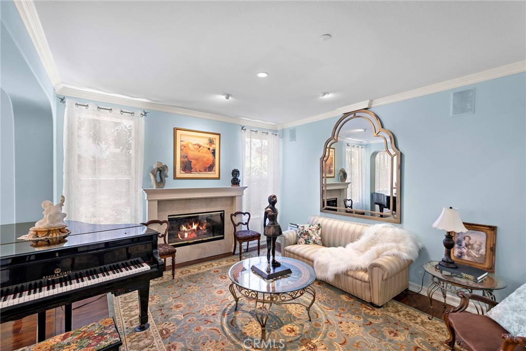 MLS #OC25222317 image #5