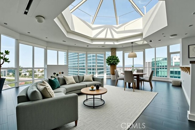 Front Image Thumbnail for CRPW25266691