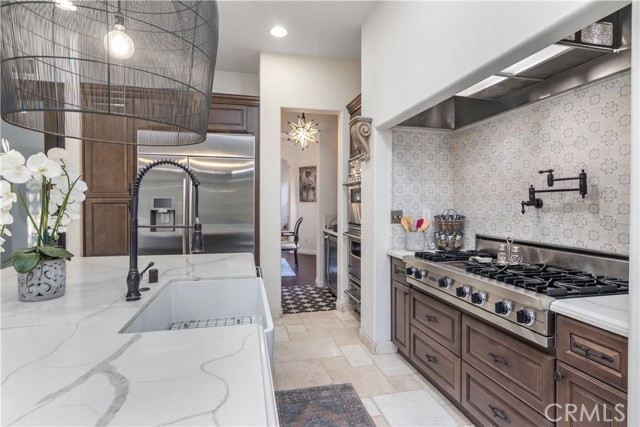 2159 Hathaway Avenue, Westlake Village CA: https://media.crmls.org/medias/2c26e816-e1b1-4a48-ad69-86dec1c61fee.jpg