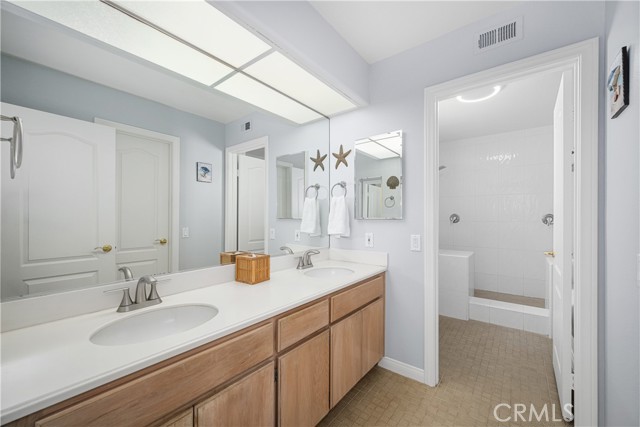 Image 38 of 72 For 1713 Electric Avenue