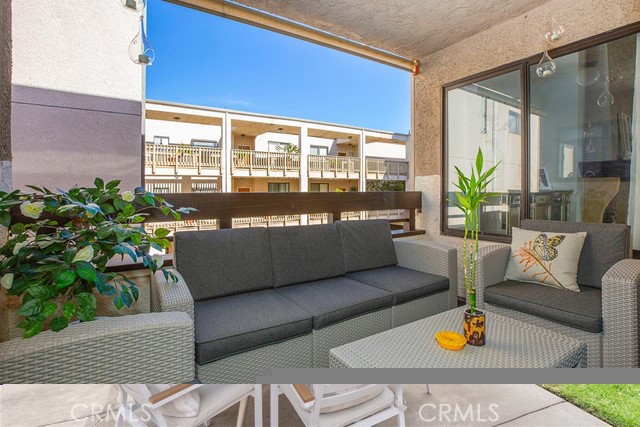 1 Bed Home for Sale in Sherman Oaks, California