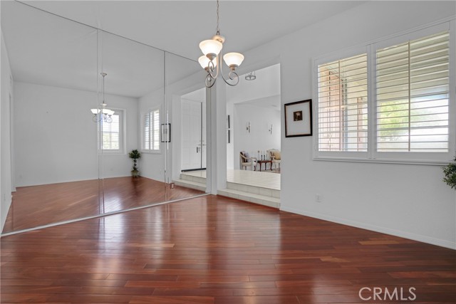 Detail Gallery Image 16 of 46 For 24306 via La Casa, Valencia,  CA 91354 - 4 Beds | 3 Baths