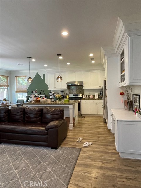 Detail Gallery Image 6 of 20 For 31 Larkfield, Irvine,  CA 92620 - 3 Beds | 2/1 Baths