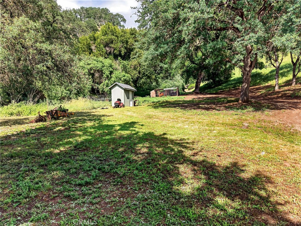 https://media.crmls.org/medias/2c277e7d-b304-4048-a742-abf06e1278a3.jpg?preset=X-Large