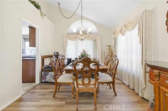 Detail Gallery Image 9 of 56 For 10649 Village Rd, Moreno Valley,  CA 92557 - 4 Beds | 3 Baths