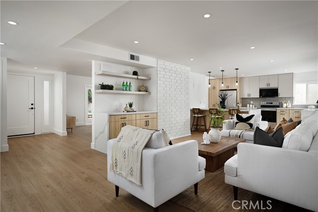 Detail Gallery Image 4 of 31 For 10230 El Monterey Avenue, Fountain Valley,  CA 92708 - 3 Beds | 2 Baths