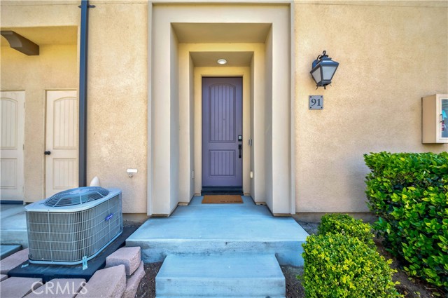 Detail Gallery Image 2 of 27 For 2788 E Berry Loop Privado #91,  Ontario,  CA 91761 - 1 Beds | 1/1 Baths