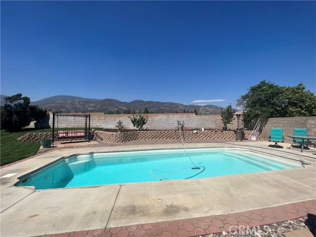 Image 2 for 1574 Ranch Rd, San Bernardino, CA 92407