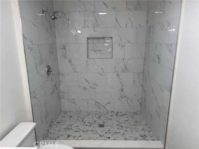 Detail Gallery Image 10 of 16 For 200 W San Bernardino Ave #76,  Rialto,  CA 92376 - 2 Beds | 2 Baths