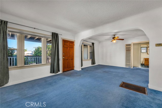 Detail Gallery Image 4 of 20 For 1939 South Alma Street, San Pedro,  CA 90731 - – Beds | – Baths