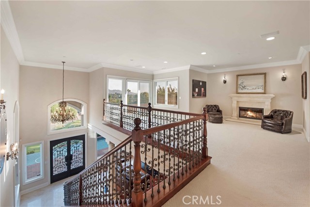 6805 Aviano Drive, Camarillo CA: https://media.crmls.org/medias/2c2ab9f0-49a7-4690-a178-5a8f447c47fd.jpg