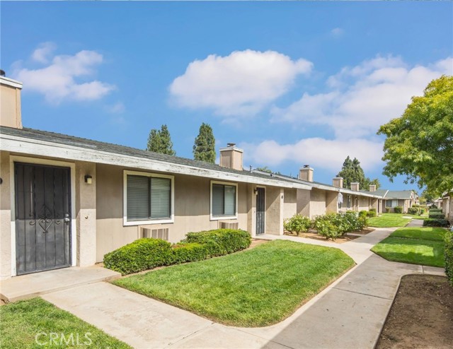 23925 Eucalyptus, Moreno Valley CA: https://media.crmls.org/medias/2c2b753b-033b-40bf-96c2-5ecaeac54f8e.jpg