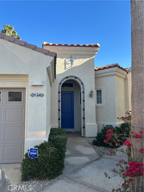 57420 Via Vista, La Quinta CA: https://media.crmls.org/medias/2c2c6f46-f01d-4f5e-8fd7-a4d5ff2d96a7.jpg