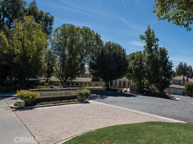 Detail Gallery Image 2 of 29 For 24510 Mcbean Parkway #66,  Valencia,  CA 91355 - 2 Beds | 3 Baths