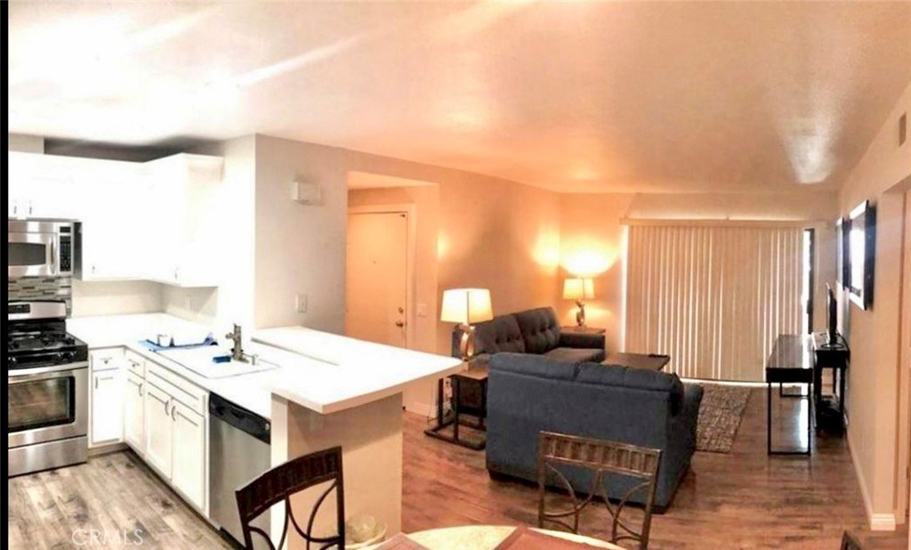 MLS #OC25123748 img 2