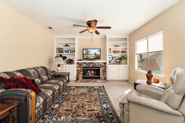 718 Cherry St, Corona CA: https://media.crmls.org/medias/2c2d1dd4-8ea7-46c9-bc31-5bad7207323c.jpg