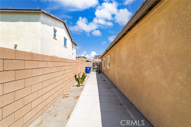 84457 Raphael Way, Coachella CA: https://media.crmls.org/medias/2c2d6b3f-dd6e-4ade-abd8-ab8dedaaba0e.jpg