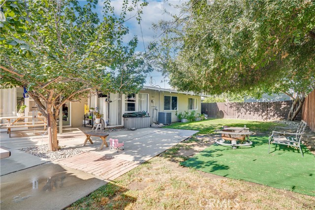 Detail Gallery Image 28 of 32 For 17751 Stagg St, Reseda,  CA 91335 - 3 Beds | 2 Baths
