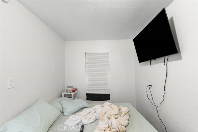 Detail Gallery Image 6 of 24 For 7544 Valaria Dr, Highland,  CA 92346 - – Beds | – Baths