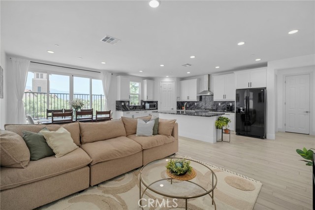 24205 Selwood Drive, Corona CA: https://media.crmls.org/medias/2c2e577c-6e0e-4a7d-b4bc-a34fc85e2f2d.jpg