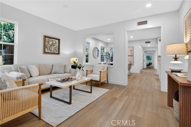 Detail Gallery Image 4 of 47 For 81 Zinnia Street, Ladera Ranch,  CA 92694 - 4 Beds | 3/1 Baths