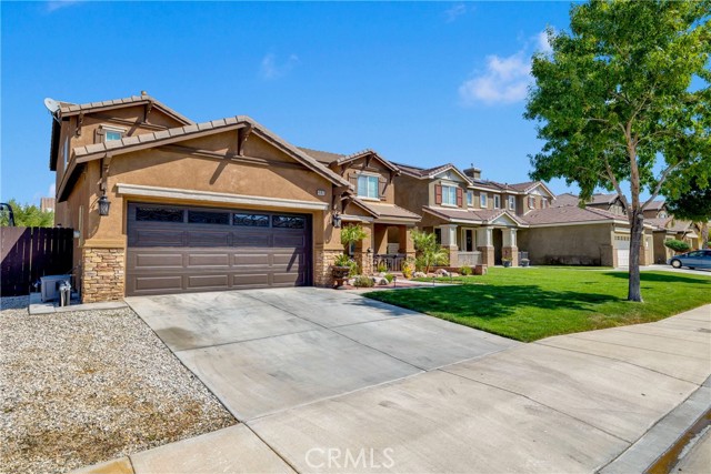 Detail Gallery Image 2 of 75 For 4147 Glacier Pl, Lancaster,  CA 93536 - 5 Beds | 3 Baths