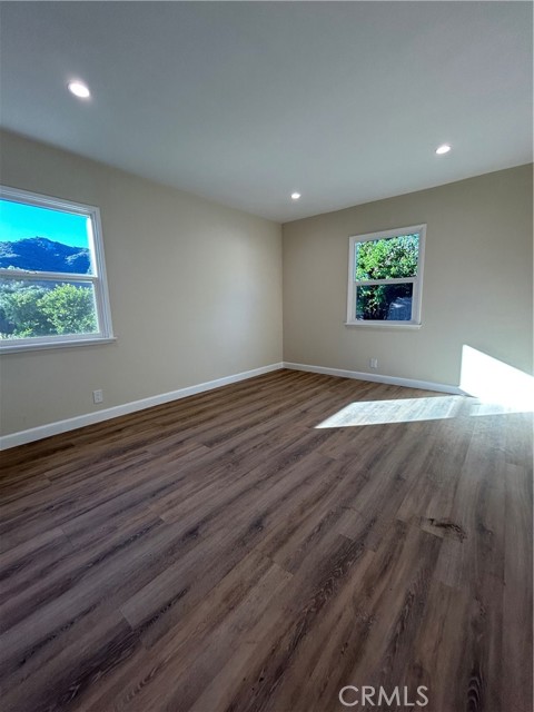 Detail Gallery Image 10 of 19 For 9241 Pali, Tujunga,  CA 91042 - 3 Beds | 2 Baths