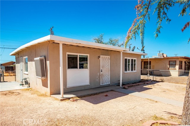 Detail Gallery Image 2 of 11 For 1524 Franklin Ave, Rosamond,  CA 93560 - 2 Beds | 1 Baths