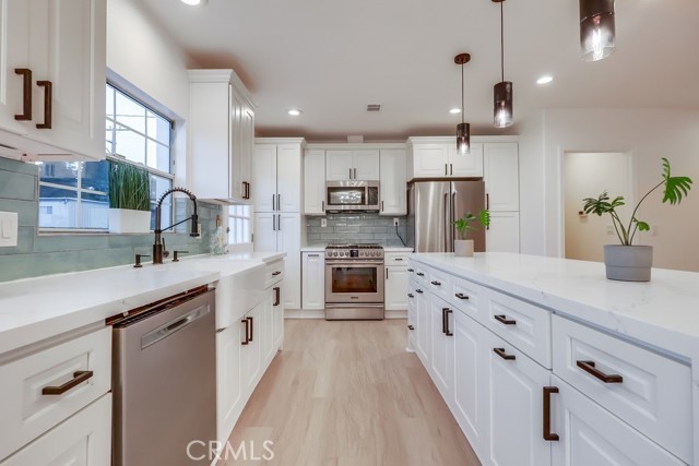 Detail Gallery Image 11 of 75 For 3403 Falcon Ave, Long Beach,  CA 90807 - – Beds | – Baths