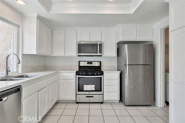Detail Gallery Image 6 of 31 For 6 Raleigh, Irvine,  CA 92604 - 3 Beds | 1/1 Baths