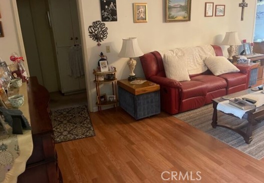 2553 Neptune Place, Port Hueneme CA: https://media.crmls.org/medias/2c2f7030-b903-405b-bd17-7eef3297c3e9.jpg