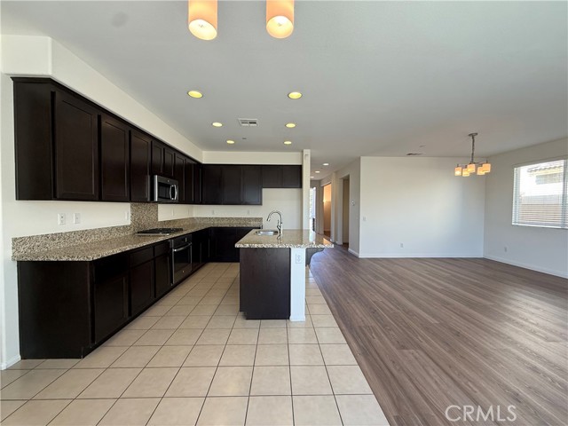 Detail Gallery Image 9 of 42 For 12319 Twin Gables Dr, Chino,  CA 91710 - 4 Beds | 3/1 Baths