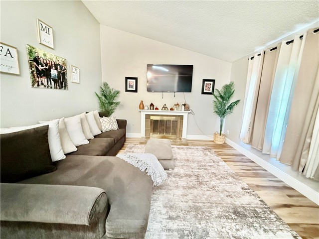 Detail Gallery Image 13 of 33 For 15143 Jacquetta, Moreno Valley,  CA 92551 - 3 Beds | 2 Baths