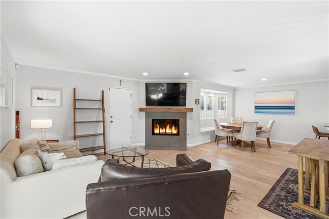 Detail Gallery Image 10 of 33 For 2213 Dufour Avenue #a, Redondo Beach,  CA 90278 - 3 Beds | 2/1 Baths