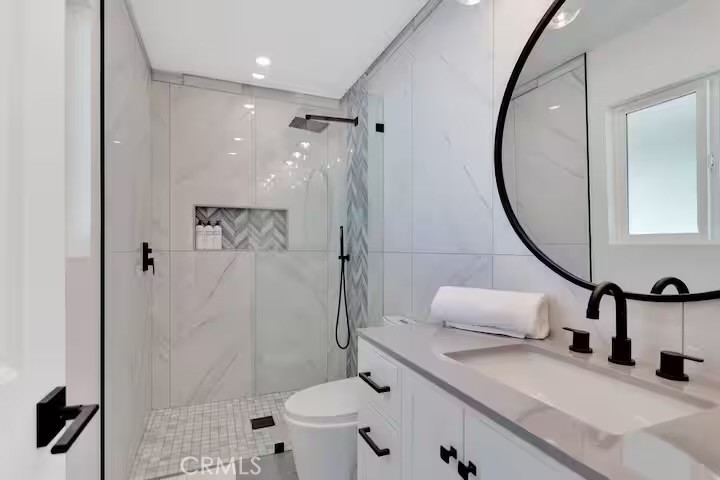 https://media.crmls.org/medias/2c30a2db-2ba5-476f-a38e-af313fba4d5c.jpg?preset=X-Large