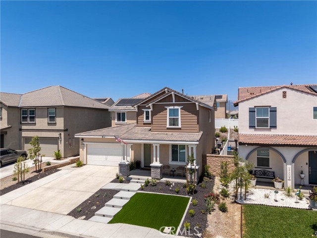 Detail Gallery Image 2 of 36 For 554 Cumberland Rd, Rialto,  CA 92377 - 4 Beds | 3 Baths