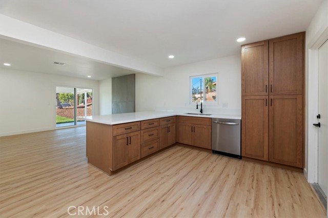 Detail Gallery Image 16 of 32 For 7695 Lakeside Dr, Jurupa Valley,  CA 92509 - 3 Beds | 2 Baths