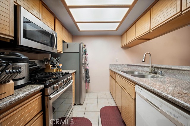 Detail Gallery Image 8 of 18 For 12601 Van Nuys Bld #119,  Pacoima,  CA 91331 - 1 Beds | 1 Baths