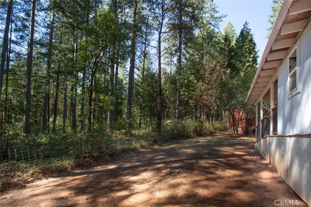https://media.crmls.org/medias/2c31e168-4b5c-4c33-a30c-9886ef224a69.jpg?preset=X-Large