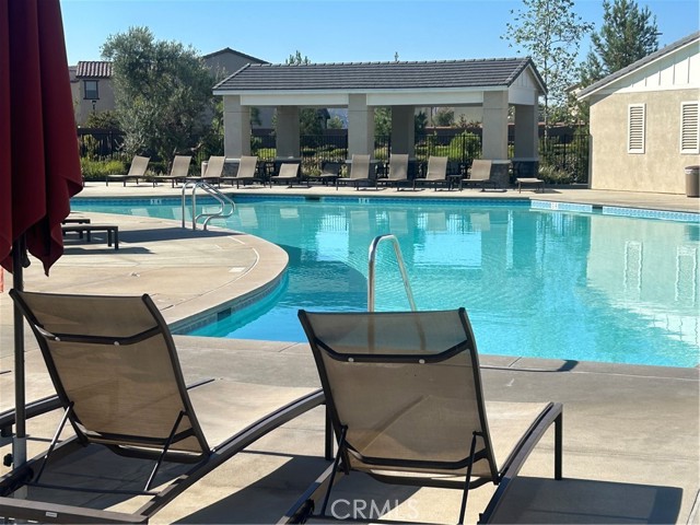 Detail Gallery Image 10 of 33 For 5762 Verde Way, Banning,  CA 92220 - 5 Beds | 3 Baths