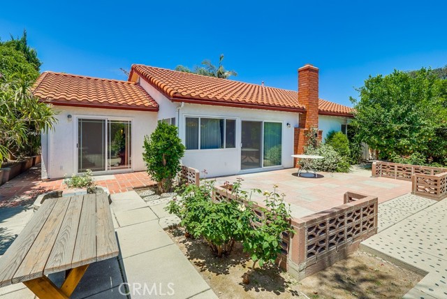 1702 Lark Tree Way, Hacienda Heights CA: https://media.crmls.org/medias/2c322e6e-9a78-416b-b093-f5220d83f37d.jpg