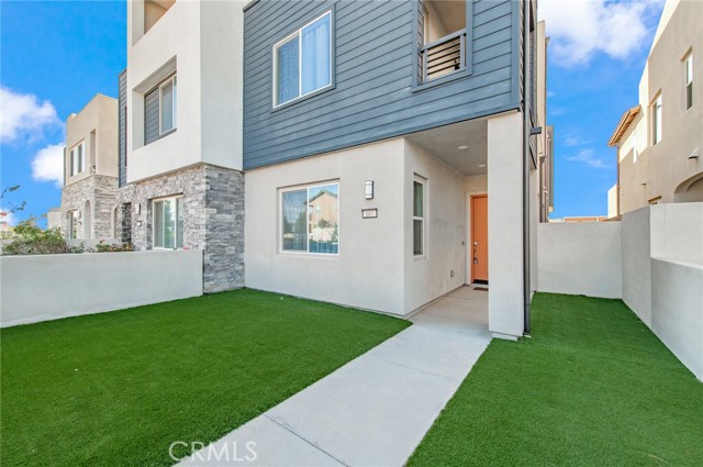 Front Image Thumbnail for CROC26057192